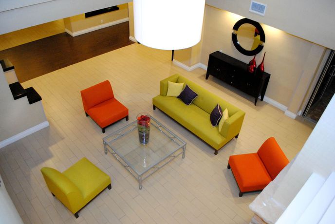 Imagen de los interiores del Hotel DoubleTree by Hilton Chatsworth. Foto 13