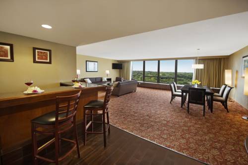 Imagen de la habitación del Hotel DoubleTree by Hilton Cherry Hill Philadelphia. Foto 2