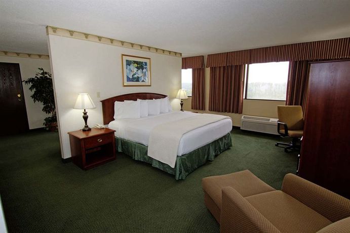 Imagen del bar/restaurante del Hotel DoubleTree by Hilton Clarksville Riverview. Foto 2