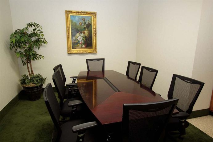 Imagen de los interiores del Hotel DoubleTree by Hilton Clarksville Riverview. Foto 9