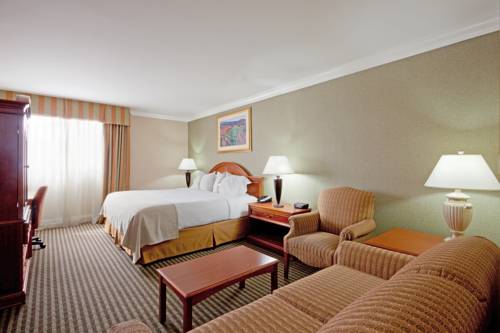 Imagen de la habitación del Hotel DoubleTree by Hilton Concord Downtown. Foto 3