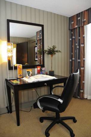 Imagen de la habitación del Hotel DoubleTree by Hilton Concord Downtown. Foto 9