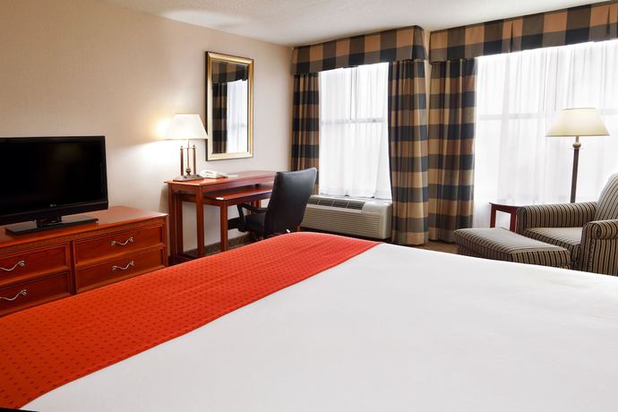 Imagen de la habitación del Hotel DoubleTree by Hilton Dayton Fairborn. Foto 3