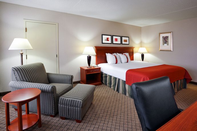 Imagen de la habitación del Hotel DoubleTree by Hilton Dayton Fairborn. Foto 8