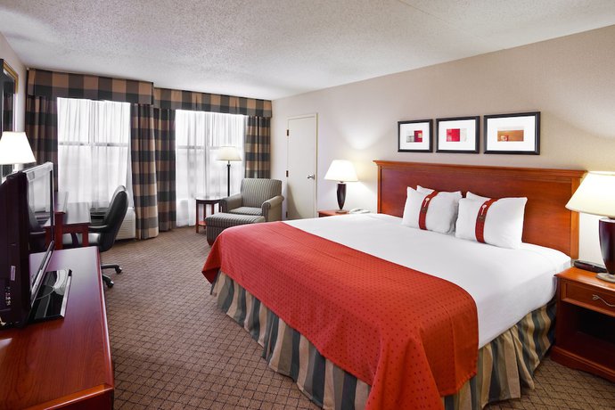 Imagen de la habitación del Hotel DoubleTree by Hilton Dayton Fairborn. Foto 9