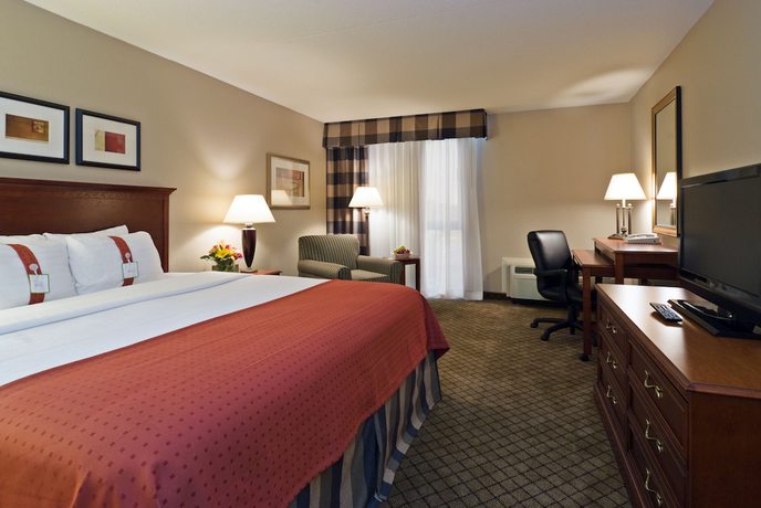 Imagen de la habitación del Hotel DoubleTree by Hilton Dayton Fairborn. Foto 10