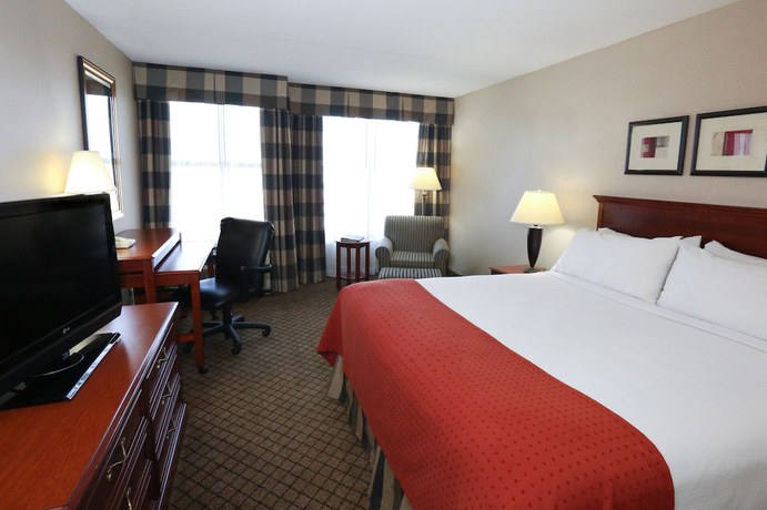 Imagen de la habitación del Hotel DoubleTree by Hilton Dayton Fairborn. Foto 11