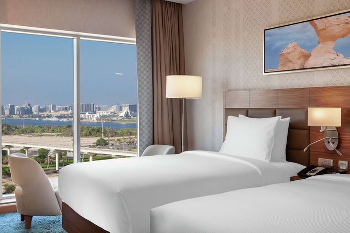 Imagen de la habitación del Hotel DoubleTree by Hilton Dubai Al Jadaf. Foto 13