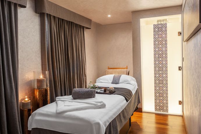 Imagen de los interiores del Hotel DoubleTree by Hilton Dubai Al Jadaf. Foto 19