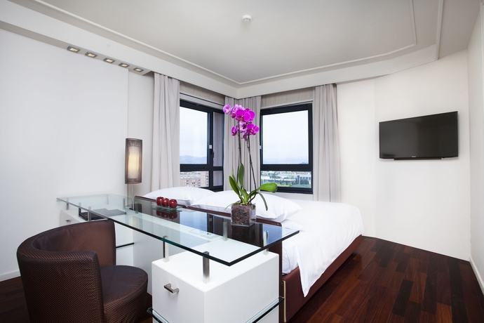 Imagen de la habitación del Hotel DoubleTree by Hilton Florence Metropole. Foto 9