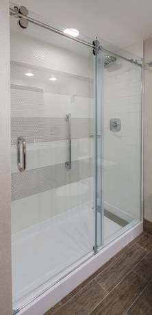 Imagen de la habitación del Hotel DoubleTree by Hilton Gainesville. Foto 4