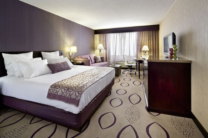 Imagen de la habitación del Hotel DoubleTree by Hilton Hotel Minneapolis North. Foto 6