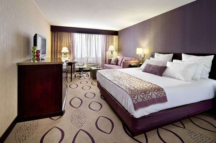 Imagen de la habitación del Hotel DoubleTree by Hilton Hotel Minneapolis North. Foto 7