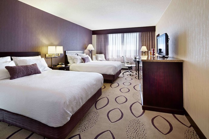 Imagen de la habitación del Hotel DoubleTree by Hilton Hotel Minneapolis North. Foto 9