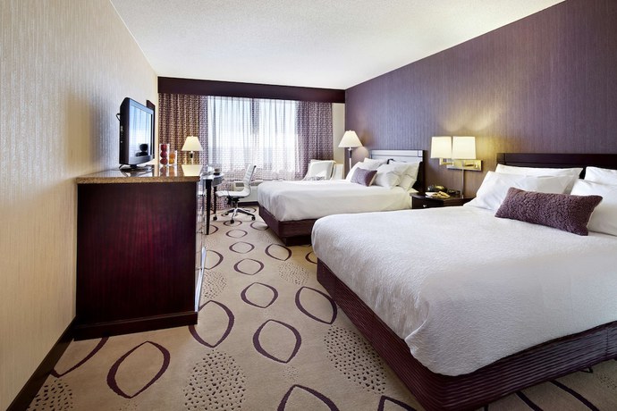 Imagen de la habitación del Hotel DoubleTree by Hilton Hotel Minneapolis North. Foto 10