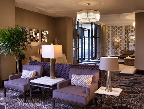 Imagen de los interiores del Hotel DoubleTree by Hilton Hotel Minneapolis North. Foto 13