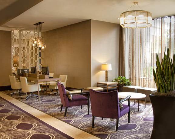 Imagen de los interiores del Hotel DoubleTree by Hilton Hotel Minneapolis North. Foto 14