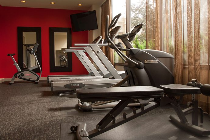 Imagen de los interiores del Hotel DoubleTree by Hilton Hotel Minneapolis North. Foto 15