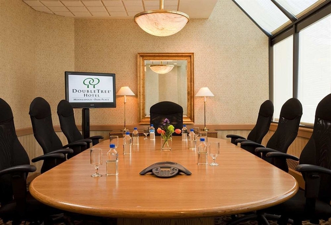 Imagen de los interiores del Hotel DoubleTree by Hilton Hotel Minneapolis - Park Place. Foto 10