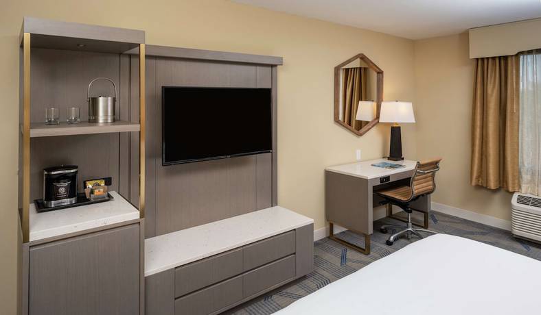 Imagen de la habitación del Hotel DoubleTree by Hilton Hotel St. Augustine Historic District. Foto 8