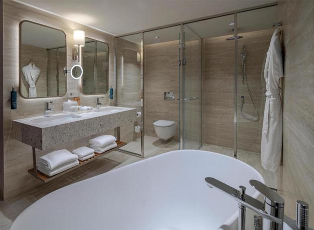 Imagen de la habitación del Hotel DoubleTree by Hilton Istanbul Macka. Foto 2