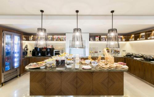 Imagen general del Hotel DoubleTree by Hilton Jeddah Al Andalus Mall. Foto 2