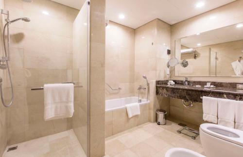 Imagen general del Hotel DoubleTree by Hilton Jeddah Al Andalus Mall. Foto 4