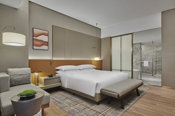 Imagen de la habitación del Hotel DoubleTree by Hilton Jiangxi Fuzhou. Foto 3