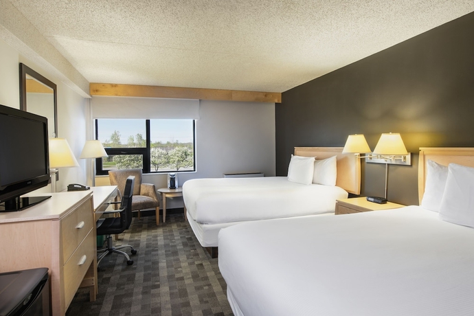 Imagen de la habitación del Hotel DoubleTree by Hilton Kingston. Foto 6