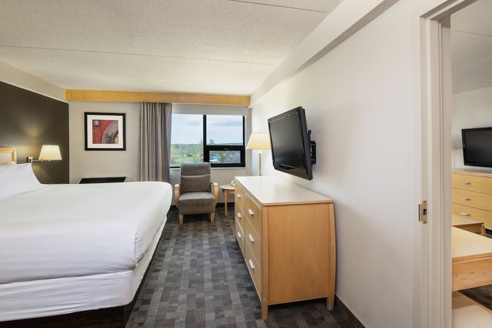 Imagen de la habitación del Hotel DoubleTree by Hilton Kingston. Foto 13