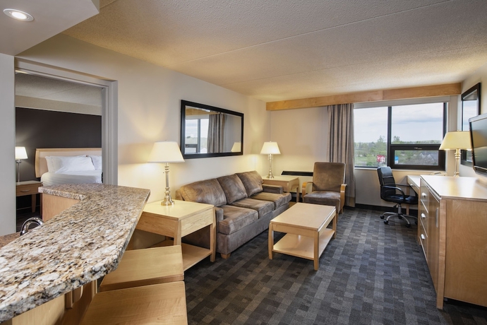 Imagen de la habitación del Hotel DoubleTree by Hilton Kingston. Foto 14