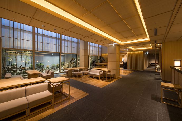 Imagen del bar/restaurante del Hotel DoubleTree by Hilton Kyoto Higashiyama, Higashiyama-ku. Foto 5