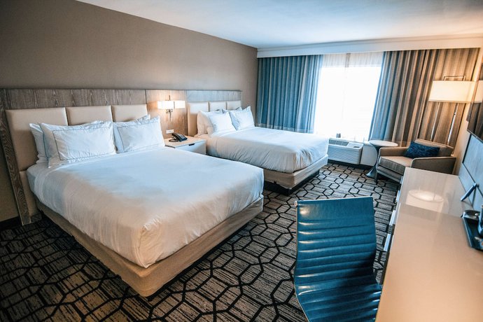 Imagen de la habitación del Hotel DoubleTree by Hilton Lubbock University Area. Foto 12