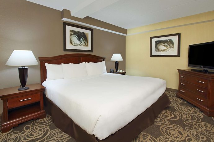 Imagen de la habitación del Hotel DoubleTree by Hilton Mahwah, Mahwah. Foto 13