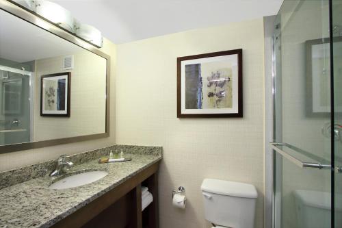 Imagen de la habitación del Hotel DoubleTree by Hilton Mahwah, Mahwah. Foto 5