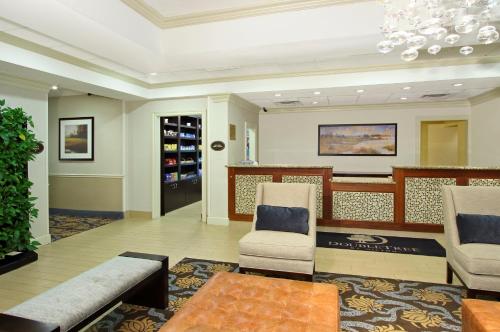 Imagen general del Hotel DoubleTree by Hilton Mahwah, Mahwah. Foto 1