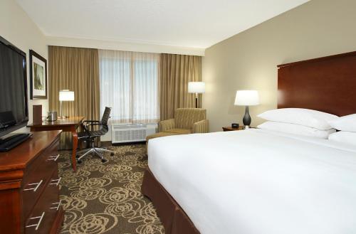 Imagen de la habitación del Hotel DoubleTree by Hilton Mahwah, Mahwah. Foto 6