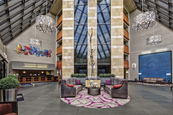 Imagen de los interiores del Hotel DoubleTree by Hilton Memphis. Foto 17