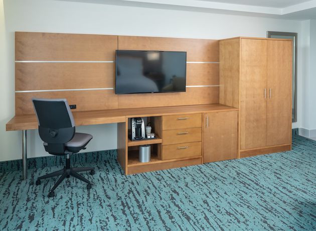 Imagen de la habitación del Hotel DoubleTree by Hilton Miami North I-95, FL. Foto 2