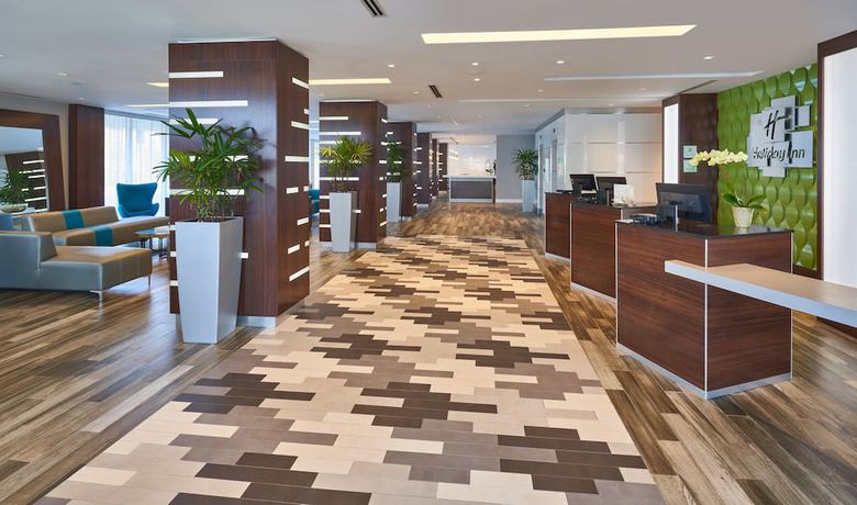 Imagen de los interiores del Hotel DoubleTree by Hilton Miami North I-95, FL. Foto 14