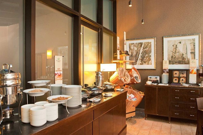 Imagen del bar/restaurante del Hotel DoubleTree by Hilton New York Downtown. Foto 4