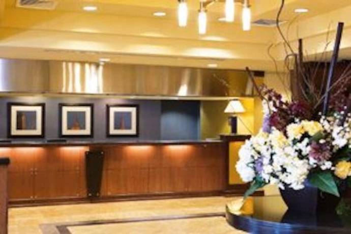 Imagen de los interiores del Hotel DoubleTree by Hilton New York JFK Airport. Foto 16