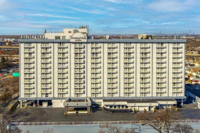 Imagen general del Hotel DoubleTree by Hilton New York JFK Airport. Foto 1