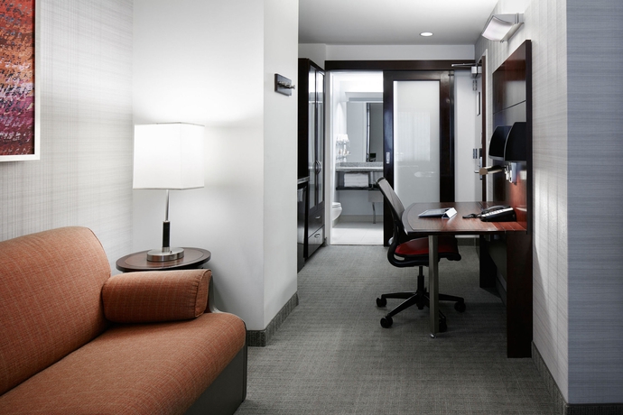 Imagen de los interiores del Hotel DoubleTree by Hilton New York Midtown Fifth Ave. Foto 9