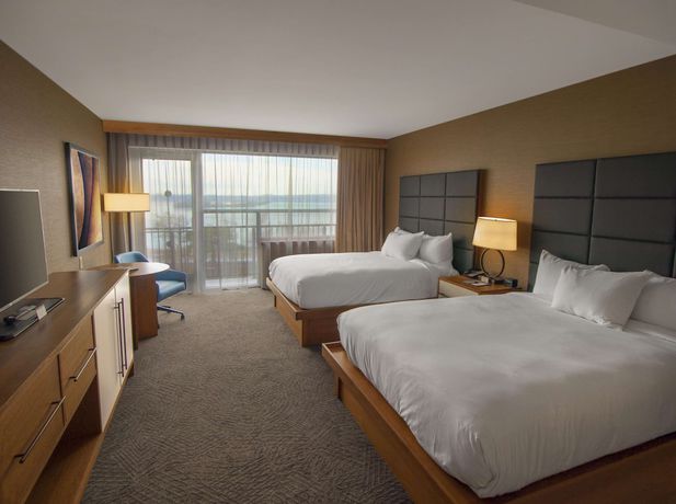 Imagen de la habitación del Hotel DoubleTree by Hilton Niagara Falls New York. Foto 7