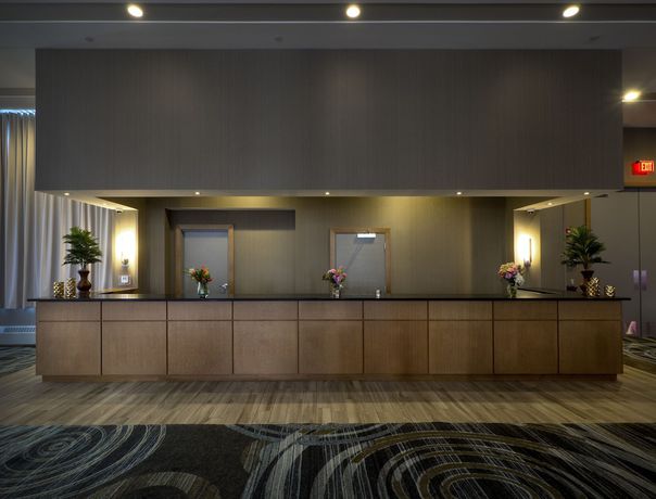 Imagen de los interiores del Hotel DoubleTree by Hilton Niagara Falls New York. Foto 17