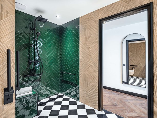 Imagen de la habitación del Hotel DoubleTree by Hilton Nice Centre Iconic, France. Foto 15