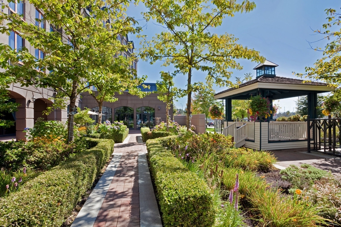 Imagen de los interiores del Hotel DoubleTree by Hilton North Vancouver. Foto 10