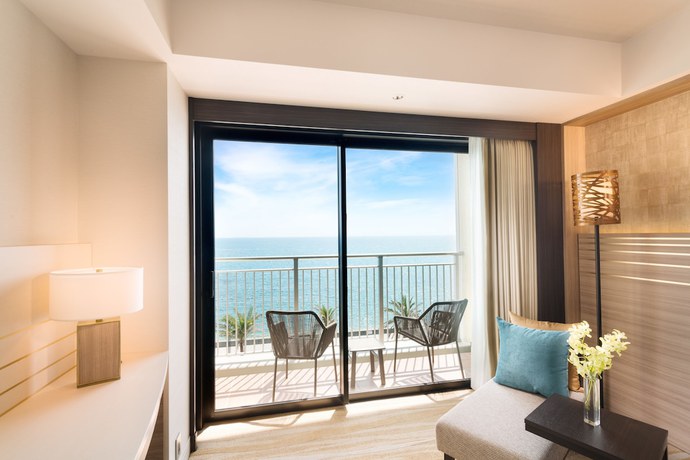 Imagen de la habitación del Hotel DoubleTree by Hilton Okinawa Chatan Resort. Foto 4