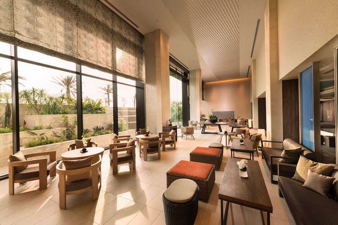 Imagen de los interiores del Hotel DoubleTree by Hilton Okinawa Chatan Resort. Foto 20